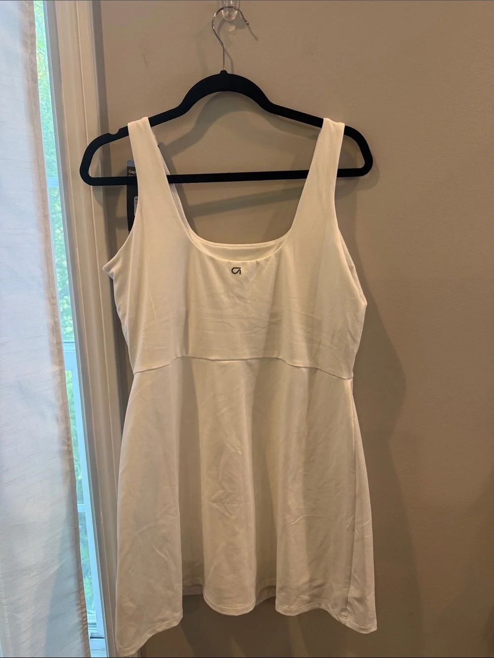 GAP clean white